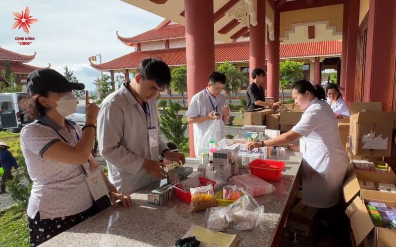 Đồng hành với Cộng Đồng Làng trong chuỗi hoạt động thiện pháp